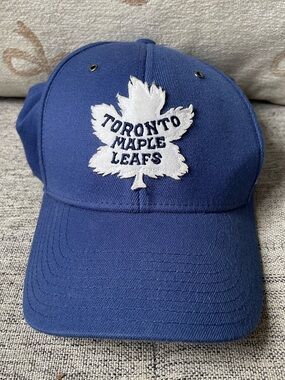 Vintage Toronto Maple Leafs CCM Winter Classic Hat